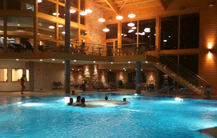 34 degrees all season, just 90 minutes from Geneva: CHF 30 instead of CHF 60 for daily pass for 2 people to Thermes Parc Thermal Baths Complex, incl natural thermal river, indoor & outdoor pools, hot tubs & more (pass valid for 5 hours at the park) 
 Photo