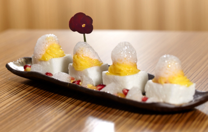 Just opened: gastronomic Japanese-French fusion cuisine at the brand new Time restaurant, by ex sous-chef of Michelin-star Châteauvieux. Chef's Signature Menu (11 dishes) for 2 people: CHF 79 instead of CHF 174  Photo