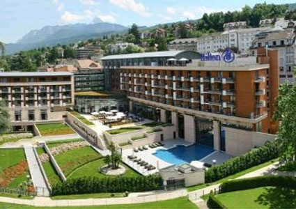 

CHF 629 CHF 315 
Luxury stay for 2 adults + up to 2 kids at Hilton  Evian-les-Bains 4* including: 1 night in lake-view Junior Suite, breakfast, free child care, free drinks (incl alcohol), free access to Buddha-Bar Spa facilities + hammam + sauna, free access to indoor + outdoor pools, fitness, VIP welcome incl Champagne Photo