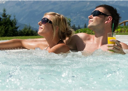 Valid all summer 2013 CHF 460 229 for 2 nights for 2 people   
Summer getaway in amazing 4 Vallées - Veysonnaz (Valais) , just 1h45 from Geneva: 2 nights for 2 people at Hotel Chalet Royal, rated 