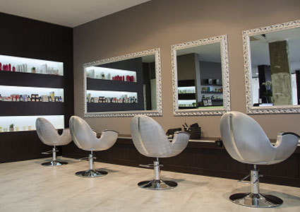 Just opened in Eaux Vives: Shampoo, Cut & Brushing at the new Hair Salon in Ephemere Beauty Institute

Women: CHF 110 CHF 54 
Men: CHF 60 CHF 29  Photo