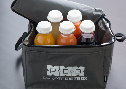 CHF 100 CHF 49 
Eat a healthy diet the easy way: breakfast + lunch + dinner cooked fresh daily by a chef and delivered to your door for 2 days by Private DietBox.
Choose from 4 menu programs: 

Weight loss  
Healthy eating 
Paleo 
Detox  Photo