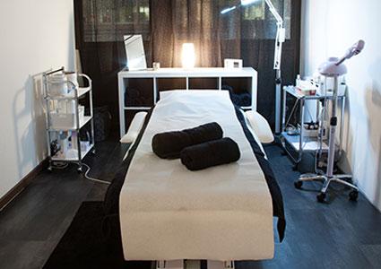For Men Only!
Beauty Treatments Exclusively for Men at the Newly Opened Masculin Center: 

60min Cleansing Facial: 130 CHF 59 
60min Relaxing Massage: 120 CHF 59 
Facial + Massage: 250 CHF 109 Photo