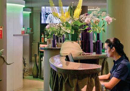 CHF 220 CHF 99 
Oosmosis Luxury Spa: Relaxing 75-min Massage with Argan & Orange Flower Oils. Can purchase 2 vouchers for Duo Massage Photo