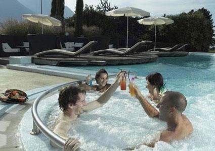 
CHF 45 CHF 29 
Full Day of Fun at Aquaparc: 28 Degrees All Winter! Switzerland's Biggest Indoor Water Park, Just 75 Mins From Geneva. 
Valid for adults & kids; Buy up to 10 vouchers  Photo