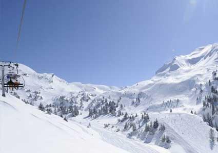 150 cm of fresh snow on the slopes!
CHF 42 CHF 27
Avoriaz ski pass with optional extension to entire Portes du Soleil domain (when adding EUR 8.50 at the caisse directly) Photo