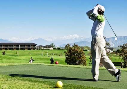 CHF 90 CHF 54 
Golf Package at the Exclusive 5-star 
Jiva Hill Golf Club. Valid All Summer. 
Incl 9 holes/18 tees, practice area, caddy, lunch & drink Photo