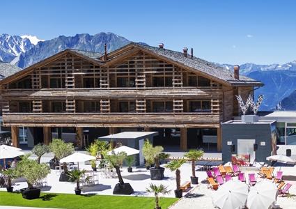 CHF 350 CHF 239 for 1 Night for 2 People 
Verbier Getaway at the Award Winning 5-Star W Hotel Verbier
Incl 1 night at 36m2 Wonderful Room with balcony, breakfast, spa + pool access & more Photo