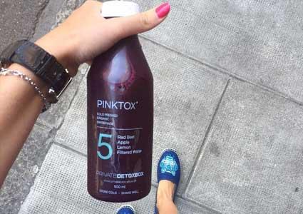 Juice Up Your Health! CHF 80 CHF 49 for a 1-Day Organic Cold-Pressed Juice Detox Plan Delivered to your Door by Private DetoxBox  Photo