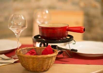 CHF 116 CHF 58 for 2 People
Traditional Swiss Charbonnade or Fondue at Le Tourbillon (4 Stars on Tripadvisor) 
Incl Starter + Charbonnade + Dessert for 2 Photo