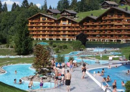 Ultimate Summer Chillout in the Alps 

CHF 44 CHF 22 for 2 Passes to Thermes Parc Thermal Baths Complex incl natural thermal river, indoor & outdoor pools, hammam, jacuzzi & more 
 Photo