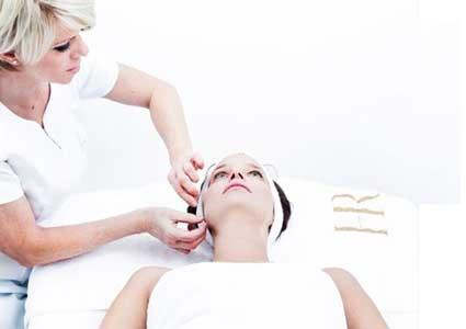 The Beauty Suite by Dr. Pfulg of Laclinic Montreux: Among Switzerland's Most Respected Beauty Clinics 

Facial by Helena Rubenstein/CARITA: 200 CHF 119 
Facial + Eyelash Extensions: 350 CHF 179  Photo