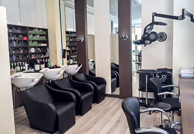 Hair Pampering at Athenée Coiffure in Champel: Pampering Geneva's Heads for 40 Years

Choose Cut, Color or Balayage Highlights

 
 Photo