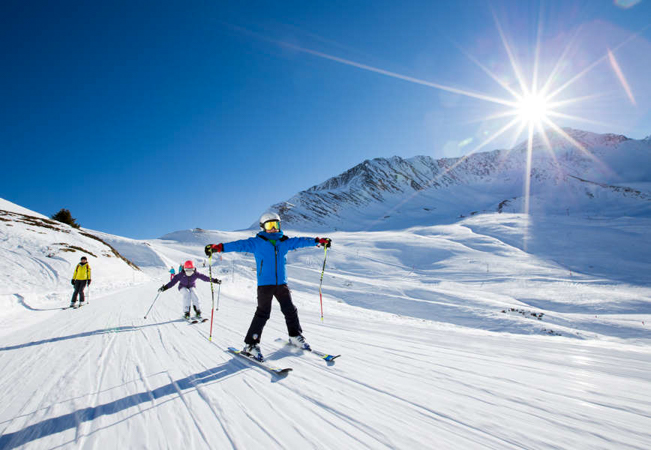 BuyClub's #1 Best-Seller
Chamonix Full-day Ski Passes. Delivery via Post by March 17 2017

Use the passes directly at the ski lifts without wait at the caisse
 Photo
