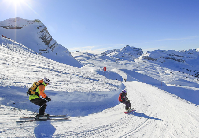 Le Grand Massif Daily Ski Pass Including:


	Flaine
	Les Carroz
	Morillon
	Samoëns
	Sixt​

 Photo