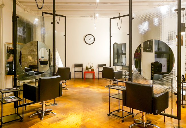 Just Opened
Hamoud Coiffure Urban Hair Salon in Rive:


	Shampoo + Cut + Brushing:  120 CHF 59
	Cut + Hair Botox Treatment: 190  CHF 79

 Photo