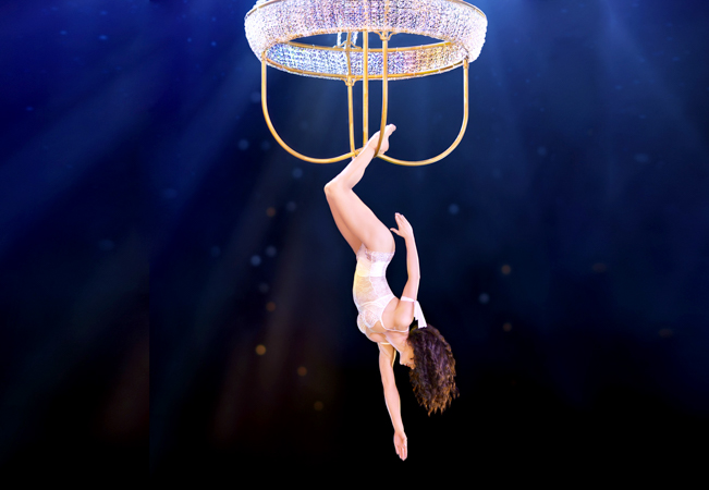 "Strong, Intense, Amazing" 
- Tribune de Geneve

'Place au Spectacle!' Contemporary Circus Featuring 20 International Acrobats, Gymnasts, Aerialists, Pantomimes & More
March 10 / 11 in Carouge Casino-Theatre 
 Photo