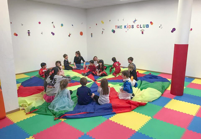 Got Kids Age 2-9? 
Then They'll Love This!
Art, Music, Movement, Dance & LudiSport Classes (in FR & EN) at The Kids Club in Coppet


	Valid for 10-classes pass
	60 classes / week to choose from

 Photo