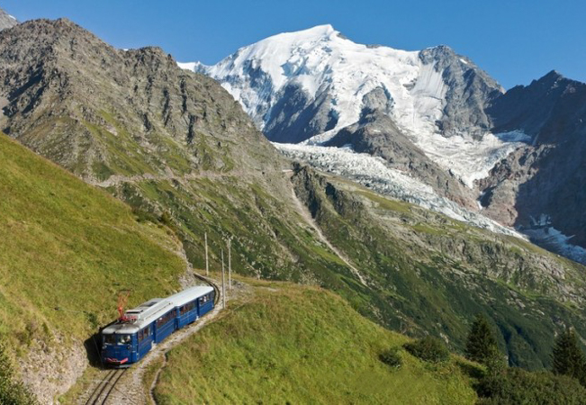 5 Stars on Tripadvisor (6500 Reviews!)
Discover Amazing Mont-Blanc this Summer (incl Aiguille du Midi) with Chamonix Mont-Blanc 1-day Multi Pass incl:


	Aiguille du Midi & Chamonix Sky-walk
	Ice Cave ("Mer de Glace")
	Montenvers Train 
	More

 Photo
