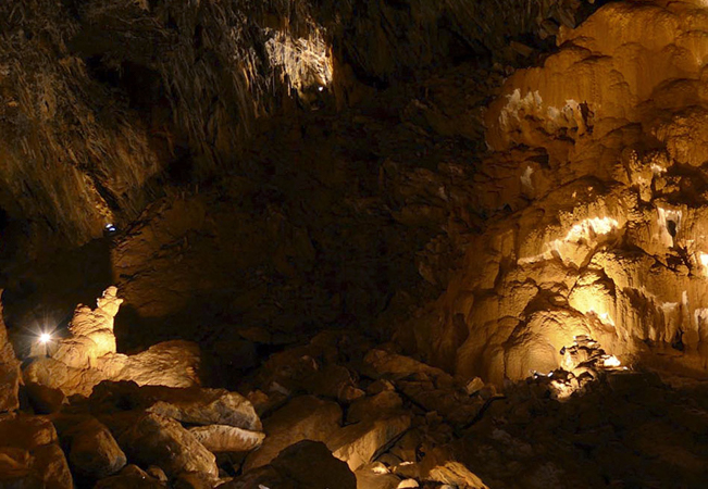 For Adults & Kids
Explore the Amazing Vallorbe Caves ('Grottes de Vallorbe'): Among Europe's Most Fascinating Cave Complexes


	 2 Entries: 30 CHF 15
	 4 Entries: 60 CHF 27


1h20 from Geneva, 40 mins from Lausanne 
 Photo