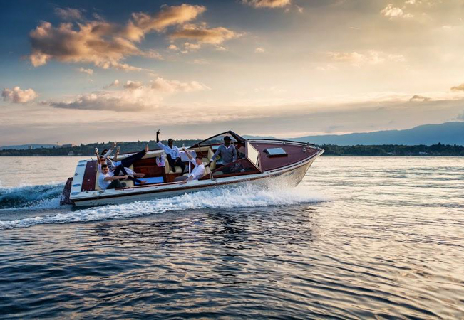 Last Year's Best-Seller; Valid 7/7 All Summer Long

Private Yacht Cruise on Lake Geneva for You & Up to 7 Friends


	Skipper & Prosecco DOCG Included
	Choose 1h, 2h, or 3h Cruise

 Photo