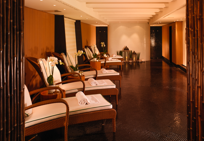 Le Spa by Sisley @ Hotel Le Richemond: The Ultimate Luxury Spa Experience


	1 voucher = 1h massage or facial, plus free sauna & hammam access​ 
	Valid 7/7: Mon-Fri 10h-18h & Sat-Sun 10h-15h

 Photo