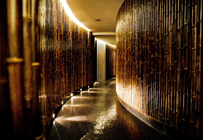 Le Spa by Sisley @ Hotel Le Richemond: The Ultimate Luxury Spa Experience


	1 voucher = 1h massage or facial, plus free sauna & hammam access​ 
	Valid 7/7: Mon-Fri 10h-18h & Sat-Sun 10h-15h

 Photo