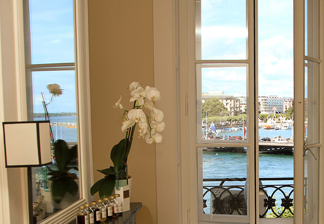 Dental Cleaning with Dentist Checkup & X-rays at Rhone Dental Clinic
 Photo