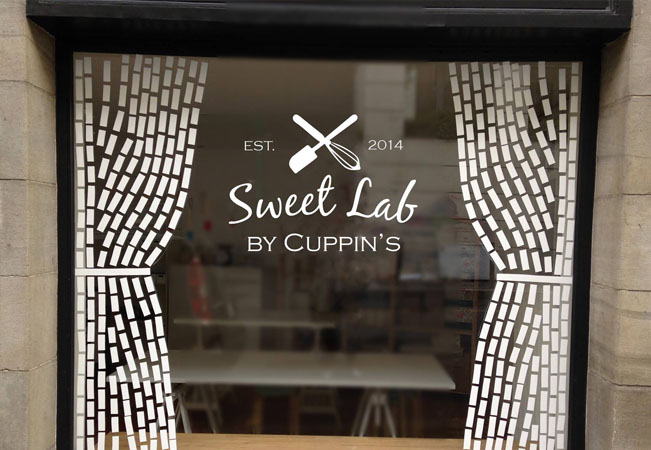 Cupcake Making Workshop at Cuppin's (Lausanne Center)


	2h Workshop
	All material included
	Take the decorated cupcakes home with you at the end

 Photo