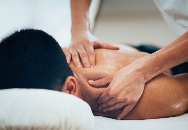 Massage or Facial at Oosmosis Luxury Spa (Rive):​


	1h15 Massage (Hawaiian Lomi lomi or Abyhanga Warm-oil): 220 CHF 99
	1h15 Facial (Anti-wrinkle or Hydrating): 215 CHF 99
	Massage + Facial: 435 CHF 179

 Photo