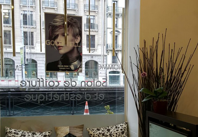 Pause Urbaine Hair Salon (Geneva Center)


	Cut & Mask: 110 CHF 55
	Keratin Smoothing: 350  CHF 169
	Men's Cut: 42 CHF 29



​For highlights or color: add CHF 60 at the salon
 Photo