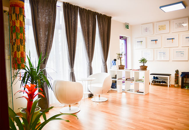 5 Stars on Google

Tibetan, Thai or Ayurvedic Massage By ASCA-Certified Therapists at Tibet Herbal Spa (Open 7/7)


	1h Massage: 110 CHF 69
	2h Herb-Bath & Massage Package: 180 CHF 117

 Photo