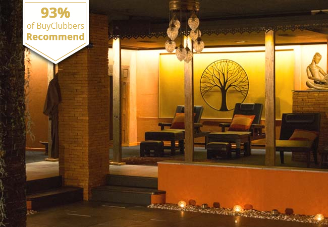 Recommended by 93% of BuyClubbers, 4.9 Stars on Facebook 

Thai Massage at the Stunning Terre des Sens Spa (Rive)

Geneva's newest spa is beautiful and gets superb reviews from BuyClubbers. Get a Thai massage in different variations: traditional, oil, sport, pre-natal & more
 Photo