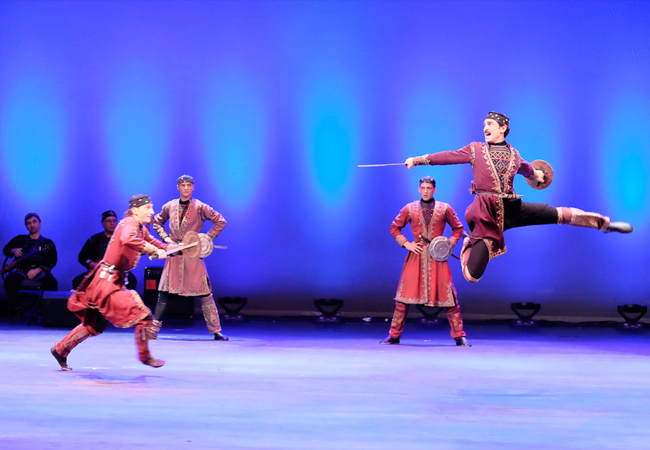 "Explosive" - Washingtom Post
​Georgian National Ballet Performs The World Famous  Sukhishvili Folkloric Ballet in Geneva For 1 Night Only

Oct 29 at 20h @ Théâtre du Léman
 Photo