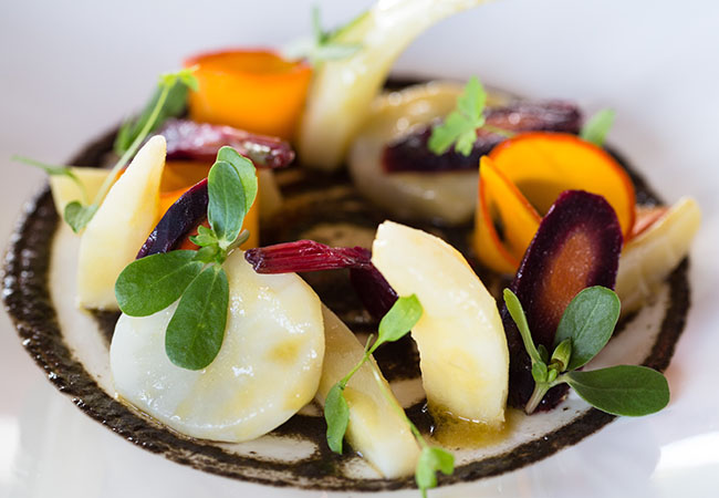 Michelin Guide & GaultMillau Selection 

Le Loti at La Réserve Genève: 4-Course Fusion-Cuisine Dinner for 2 PeopleGourmet seasonal cuisine using
prime products cooked to perfection
 in one of Geneva's best restaurants.
Valid Dinner 7/7 Excluding Saturdays
 Photo