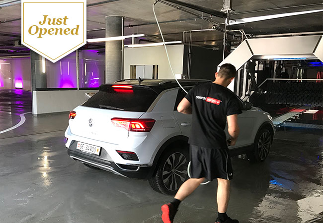 Just Opened by Owners of Clean Cars

Swiss Wash: Geneva's Newest State-of-the-Art 'Tunnel' Car Wash (Plan-les-Ouates)

1 voucher = external 'tunnel' cleaning + internal cleaning by hand
 Photo