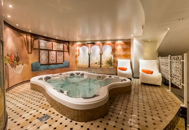 4.6 Stars on Google

SBC Spa (Eaux-Vives). Choose:


	1h Decléor®Facial
	50-min Relaxing Massage
	1h30 Full-Body Oriental Ritual 
	2h Duo VIP Private Spa for 2


​​This highly-rated 200m² spa mixes modern & exotic elements, incl a marble hammam, jacuzzi and 4 treatment rooms​
 Photo