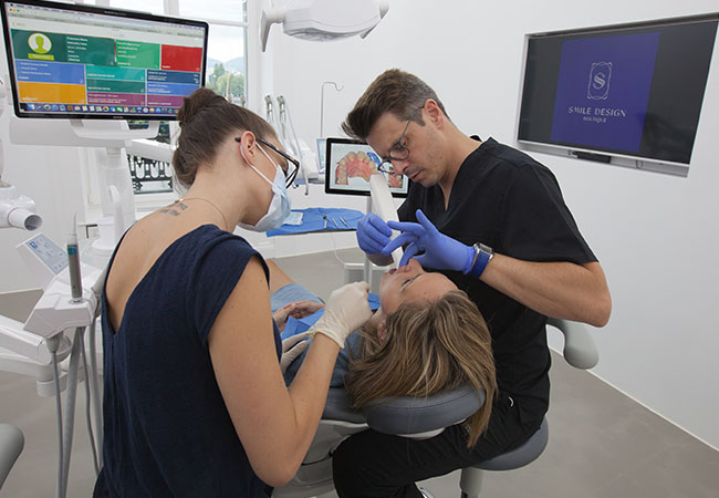 5 Stars on Google
Smile Design Boutique (Quai du Mont-Blanc): Dental Cleaning with Dentist Checkup / Teeth Whitening / Digital Smile DesignThis clinic offers innovative treatments, doctors with 20 years experience & beautiful facilities
 Photo