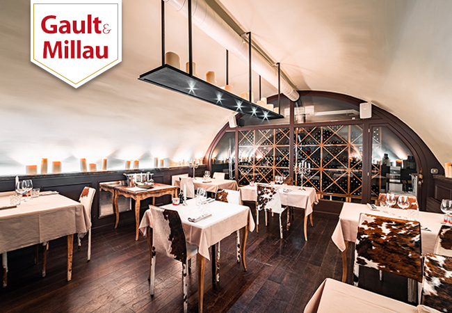 "Luxury dishes" - Gault&Millau

French Cuisine with "Beef & Seafood" Specials at Le M
(City Center): CHF 120 CreditThis chic restaurant - located at the entrance to Old Town - was recently taken over by the Frutiger family who own some of Geneva's best restos
 Photo