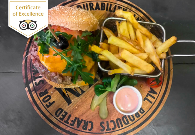 TripAdvisor Certificate of Excellence
Homemade Burgers & Drinks at Le Chausse-Coqs (Plainpalais)

1 voucher = 2 burgers + 2 drinks. Valid 7/7 dinner & lunch
 Photo