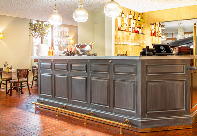 "Exquisite & sumptuous" - Gault & Millau

French Cuisine at L'Olivier de Provence in Old Carouge: CHF 120 Credit

Award-winning cuisine by chef Romain Maillot, who worked for Chef Alain Ducasse (3 Michelin stars). Valid dinner Tue-Sat
 Photo