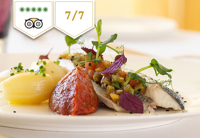 5 Stars on Tripadvisor Healthy Lunch at Café Lauren @ La Réserve Genève: CHF 100 Credit

La Reserve's healthy-dining concept - by chef Nathalie Nguyen Thi - focuses on delicious fish & veggie dishes with gluten-free & lactose-free options, and with no fats except olive oil
 Photo