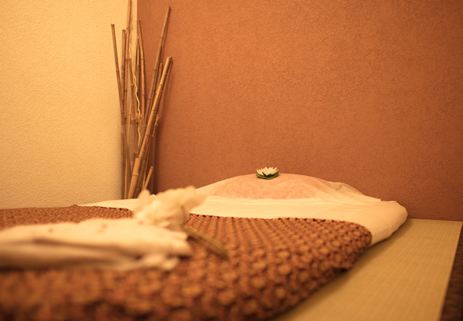 4.5 Stars on Google

1h Thai Massage at Thaï Zen (Charmilles)

​​Traditional or warm oil Thai massage at this highly-rated center, refurbished in 2019
 Photo