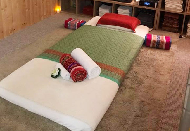 Recommended by 96% of BuyClubbers

1h Thai Massage at Thai Sensations (Grand Saconnex)

The massage therapist, Lee (male), trained in Thailand & has 18+ years experience working in some of Geneva's top spas. Valid for traditional or oil Thai massage
 Photo