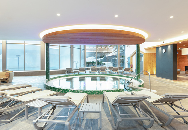 Valid 7/7 Until September

Bains D'Ovronnaz Thermal Baths & Spa: 2 Daily Entries with Option for Overnight Stay

Escape to the Valais Alps - just 2h from Geneva and 1h15 from Lausanne - to one of Switzerland's largest natural baths & spa complexes
 Photo