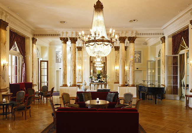 Winner of Tripadvisor Highest Award: Travellers' Choice 2020
Bern Getaway at the 5* Bellevue Palace Hotel
Ultimate luxury in the capital's center, at the hotel selected by the Swiss Confederation to host the VIP guests of the state. 1 Voucher = 1 night for 2 people
 Photo