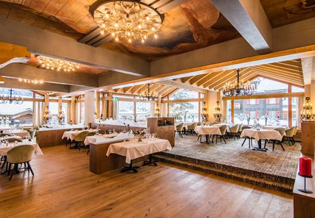 Tripadvisor Travellers' Choice
Swiss-Alps Luxury Getaway at Saas-Fee (Valais): 2-Nights with Half-Board at the 5* Walliserhof Grand-Hotel & Spa

This lux award-winning hotel is just 10 minutes walk from the ski slopes and has an amazing 2100m² Spa
 Photo