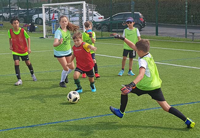 Ages 3-13
InterSoccer Summer Soccer Camps, in English & French, for Boys & Girls of All Levels

From CHF 270 189 per week.
- Geneva: Varembe, Grand Saconnex, Cologny, Versoix, Vessy
​- Vaud: Nyon, Lausanne, Etoy
 Photo