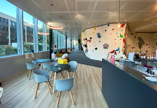 Recommended by 93% of Buyclubbers
​​Indoor Bouldering (Low-Height Rock Climbing, No Rope Needed) for All Levels at Planet Climbing in Petit-Lancy


	5 entries: 85 CHF 59
	10 entries: 160 CHF 109


 

 

 

 
 Photo