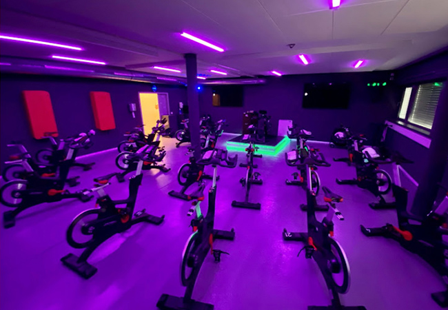5 Stars on Google

Spinning, Circuit Training, Pilates & More at Fit & Bike (V&eacute;senaz). 1 Voucher = 10 Classes
422m&sup2; fitness center with 3 training zones (Spinning, Circuit Training, Yoga / Pilates) and 18 classes per week to choose from

 
 Photo